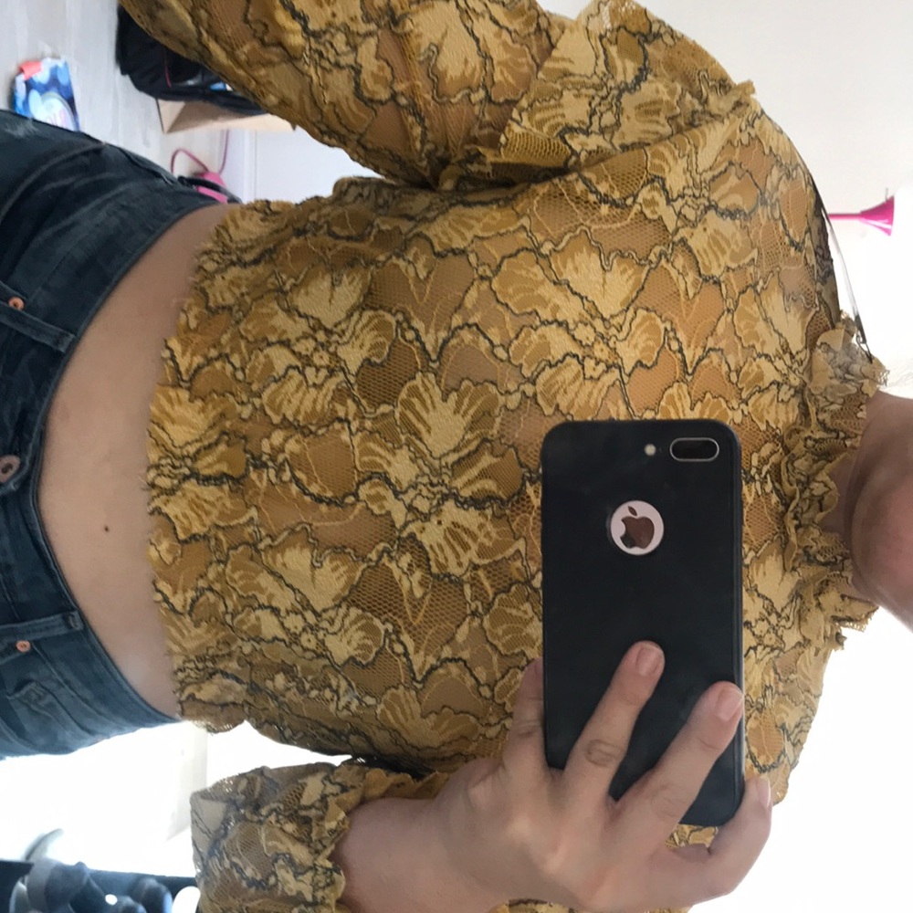 Zara’s crop top